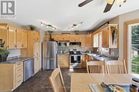 2015 Alma Street Howick ON N0G 1X0