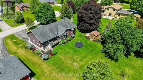2015 Alma Street Howick ON N0G 1X0