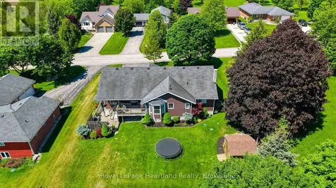 2015 Alma Street Howick ON N0G 1X0