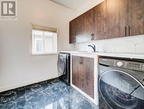 55 Isaiah Drive Kitchener ON N2E 0B2
