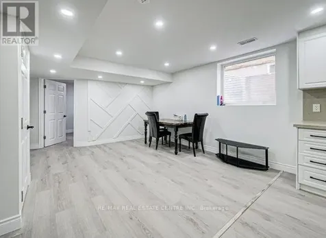 55 Isaiah Drive Kitchener ON N2E 0B2
