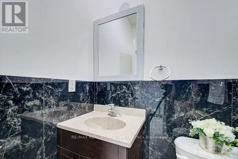 55 Isaiah Drive Kitchener ON N2E 0B2