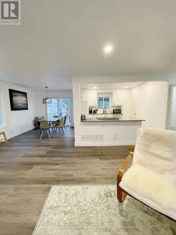 17 Leslie Anne Drive Wasaga Beach ON L9Z 2N6
