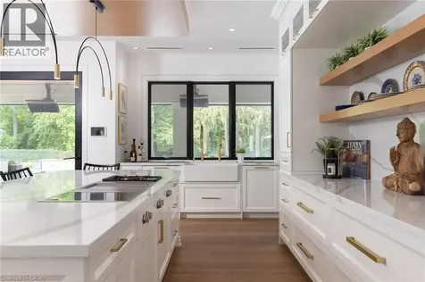 129 Wolfdale Avenue Oakville ON L6L 4R9