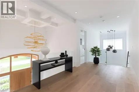 129 Wolfdale Avenue Oakville ON L6L 4R9