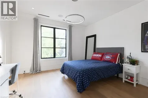 129 Wolfdale Avenue Oakville ON L6L 4R9