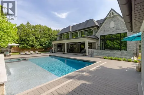 129 Wolfdale Avenue Oakville ON L6L 4R9