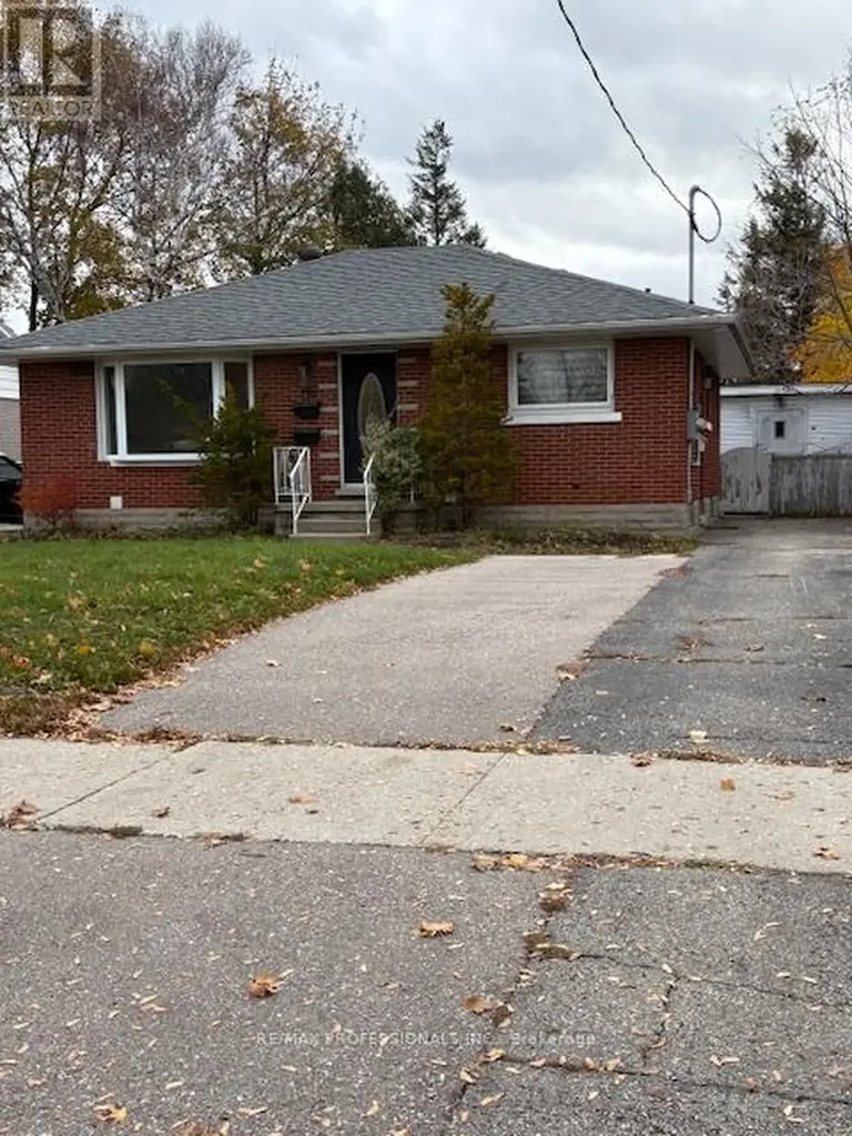 139 Byron Avenue Kitchener ON N2C 1Z7