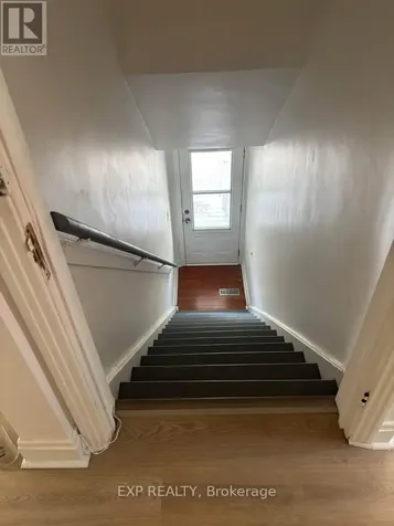 376 Montfort Street Ottawa ON K1L 5N1