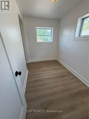 376 Montfort Street Ottawa ON K1L 5N1