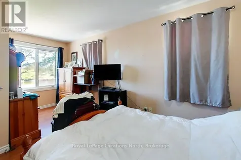 32 River Road East Wasaga Beach ON L9Z 2L1