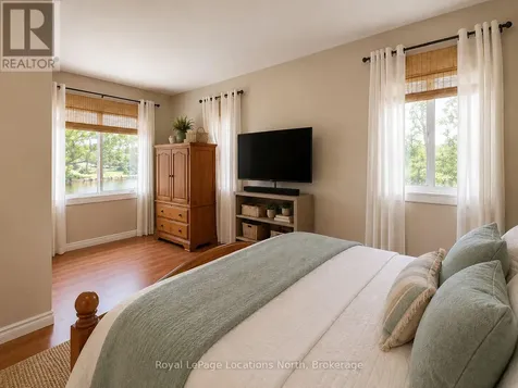 32 River Road East Wasaga Beach ON L9Z 2L1