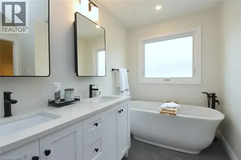 227 Valridge Drive Ancaster ON L9G 5C5
