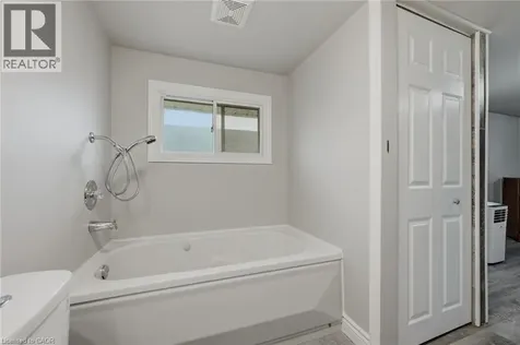 458 Davis Street Port Colborne ON L3K 1Z8