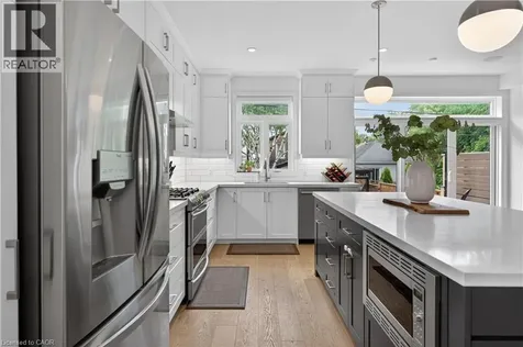 206 Canada Street Hamilton ON L8P 1P6
