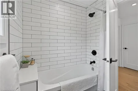 206 Canada Street Hamilton ON L8P 1P6