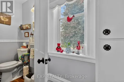 82 Munro Street Carleton Place ON K7C 1H7