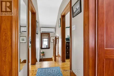 82 Munro Street Carleton Place ON K7C 1H7