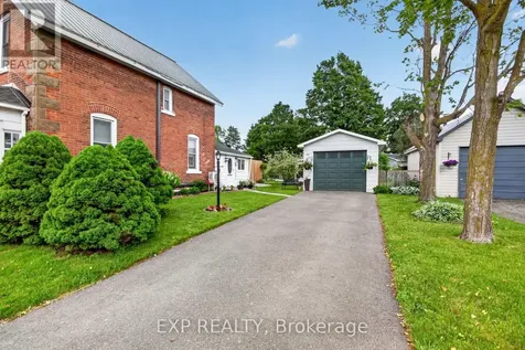 82 Munro Street Carleton Place ON K7C 1H7