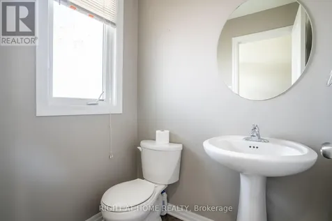712 Brian Good Avenue Ottawa ON K4M 0C1