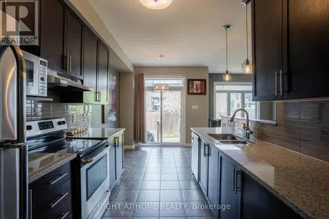 712 Brian Good Avenue Ottawa ON K4M 0C1