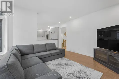 39 Angel Heights Ottawa ON K2S 2N2