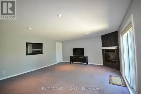 2093 Woods Street Clarence-rockland ON K4K 1H7