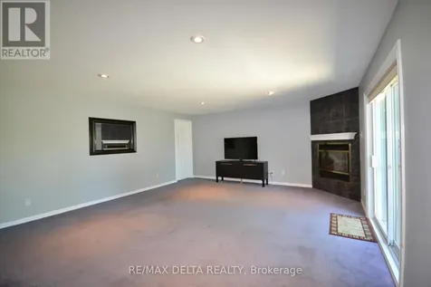 2093 Woods Street Clarence-rockland ON K4K 1H7