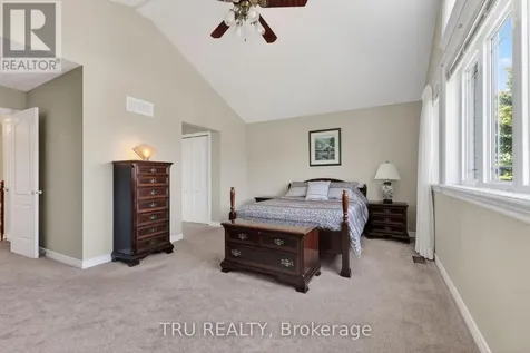 110 Grenadier Way Ottawa ON K2J 4M1
