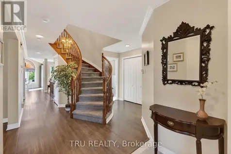 110 Grenadier Way Ottawa ON K2J 4M1