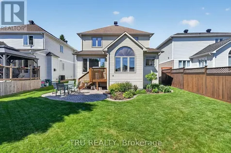 110 Grenadier Way Ottawa ON K2J 4M1