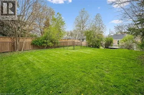 1262 Homewood Drive Burlington ON L7P 2M6