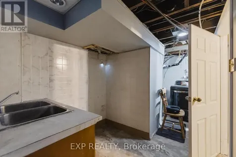61 Hillview Street Kitchener ON N2H 5P9