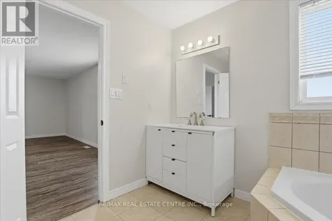 43 Decaro Crescent Cambridge ON N3C 4N1