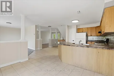 43 Decaro Crescent Cambridge ON N3C 4N1