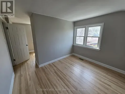 30 Sunnycrest Drive Ottawa ON K2E 5Y2