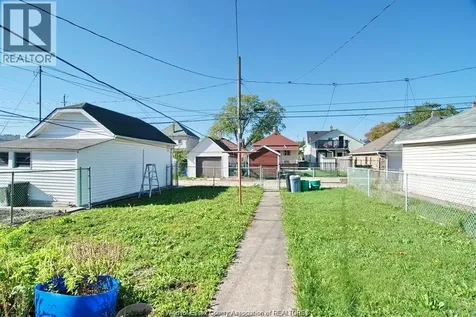 875 Parent Windsor ON N9A 2C9