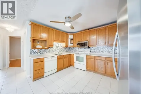 1228 St. Paul Windsor ON N8S 4T7