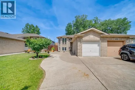 1228 St. Paul Windsor ON N8S 4T7