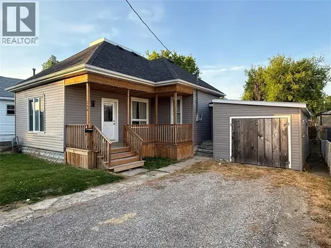 318 Lafontaine Street Wallaceburg ON N8A 4H9