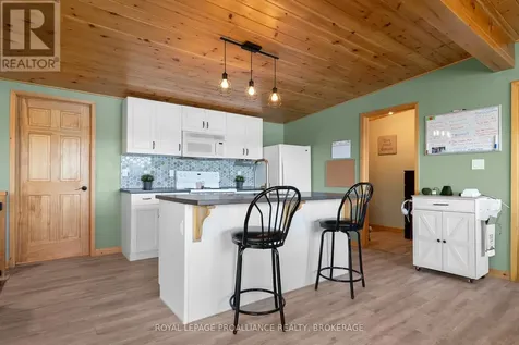 402 Troy Lake Road Rideau Lakes ON K0G 1E0