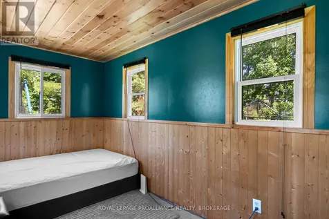 402 Troy Lake Road Rideau Lakes ON K0G 1E0