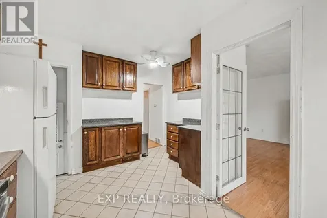 685 Crystal Street Ottawa ON K1K 2G1