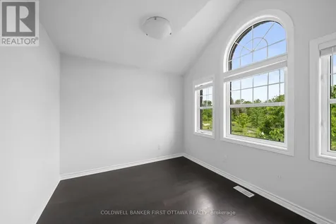657 Dundonald Drive Ottawa ON K2J 6C6