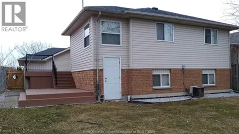 3717 Maguire Street Windsor ON N9E 4V3