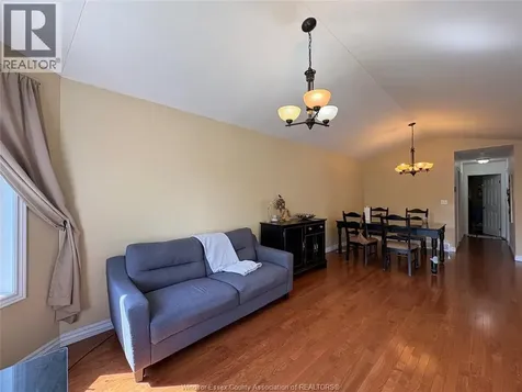 3717 Maguire Street Windsor ON N9E 4V3
