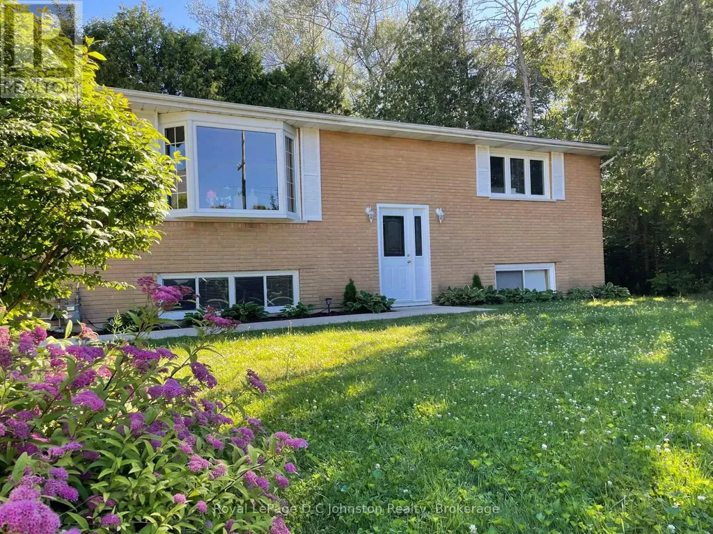 341 Palmerston Street Saugeen Shores ON N0H 2L0