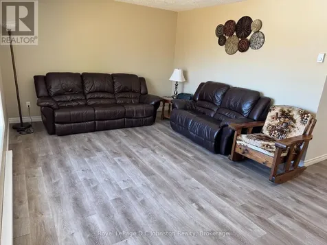 341 Palmerston Street Saugeen Shores ON N0H 2L0