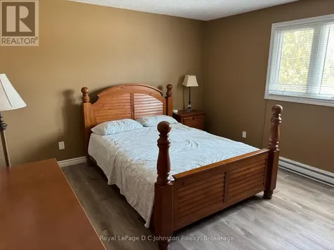 341 Palmerston Street Saugeen Shores ON N0H 2L0