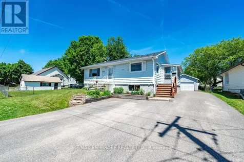 615 Lorne Street Laurentian Valley ON K8A 6T3